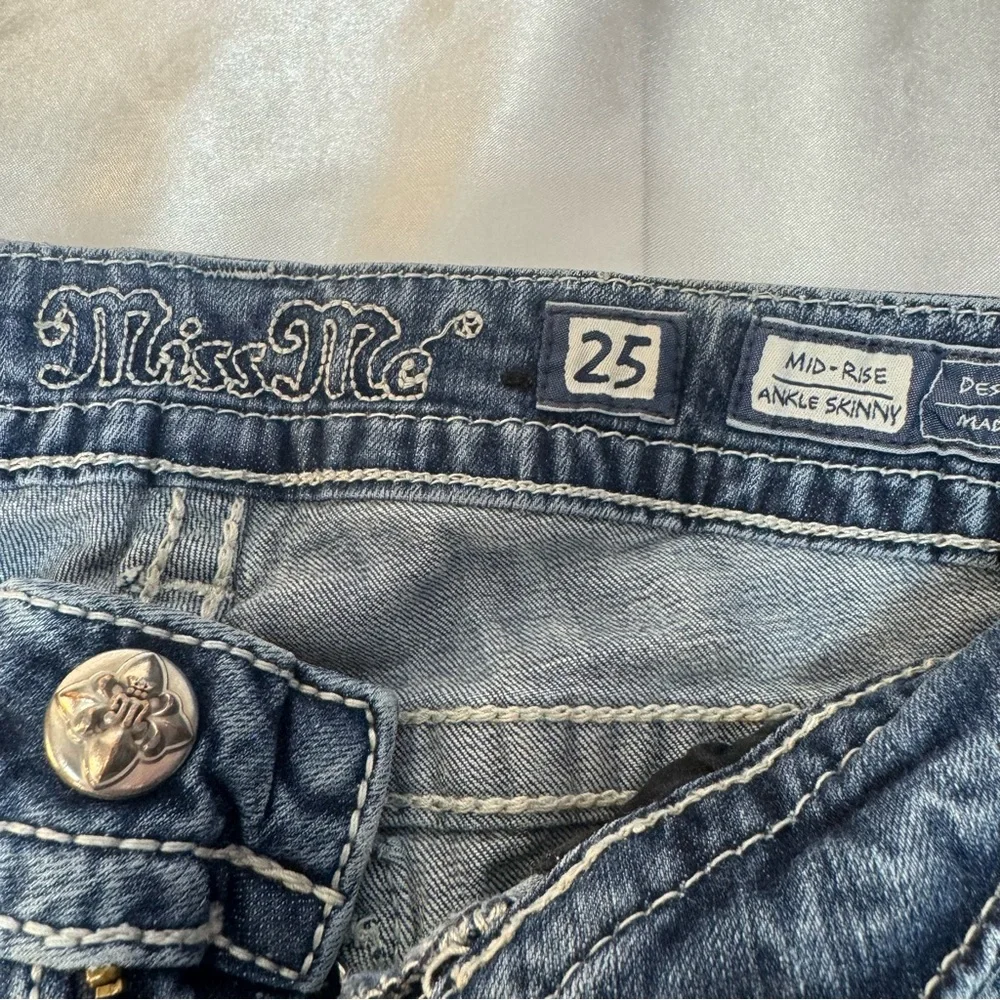 Miss Me Women's Ankle Mid Rise Skinny Rhinestones Embellished Denim Blue Jeans - Picture 10 of 11